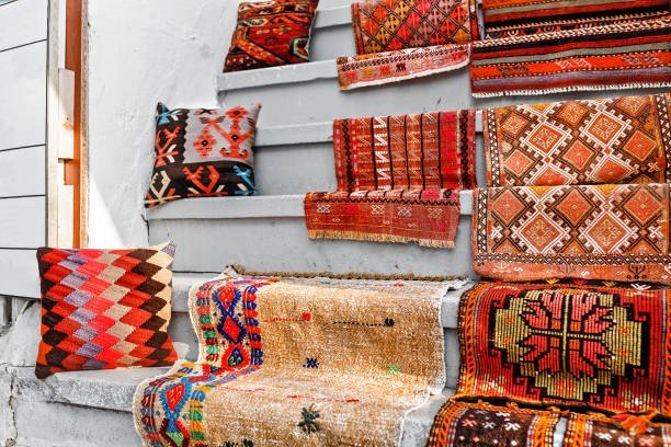 Moroccan Rugs as Storytellers: The Language of Symbols and Colors