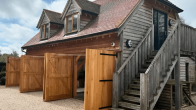 Oak Framed Garages with Rooms Above: The Alternative to Metal and Plastic Structures