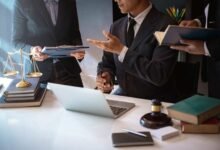  How to Choose the Right Law Firm for Your Legal Needs: A Step-by-Step Guide