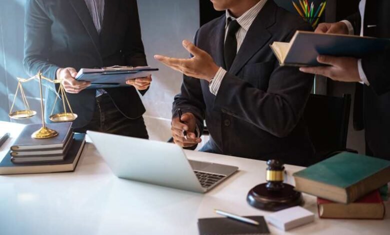  How to Choose the Right Law Firm for Your Legal Needs: A Step-by-Step Guide
