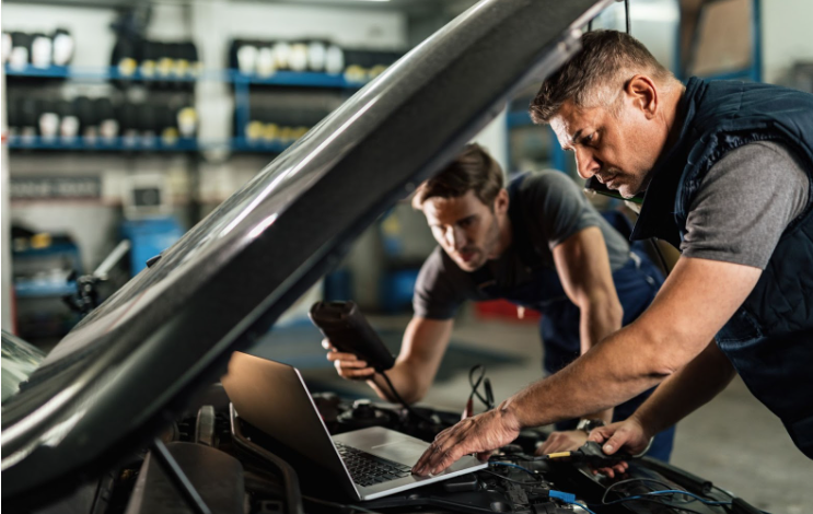 Simplifying Maintenance with Smart Diagnostics for Powersports Vehicles