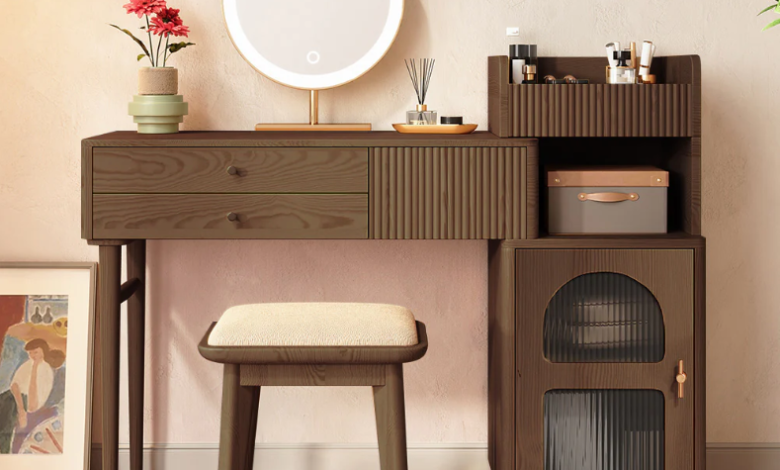 Makeup Vanity - The Ultimate Guide to Organizing Your Beauty Space