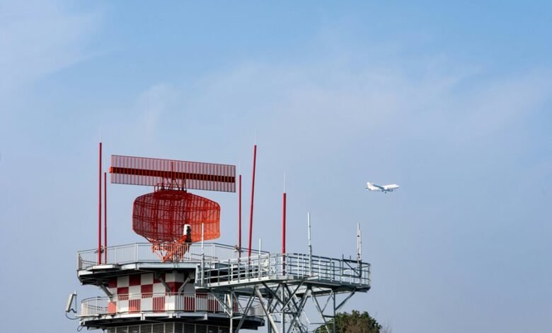 contact radar reveal caller information