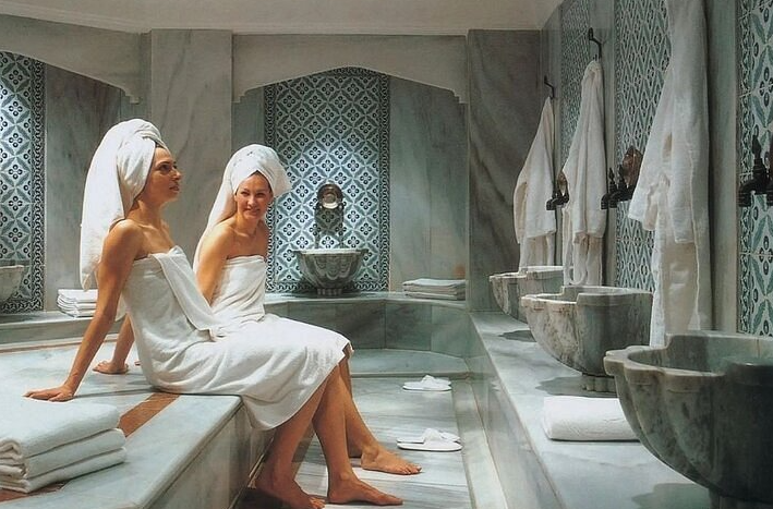 One Hammam Visit, Five Rituals: A Look Inside a 500-Year-Old Bath Experience